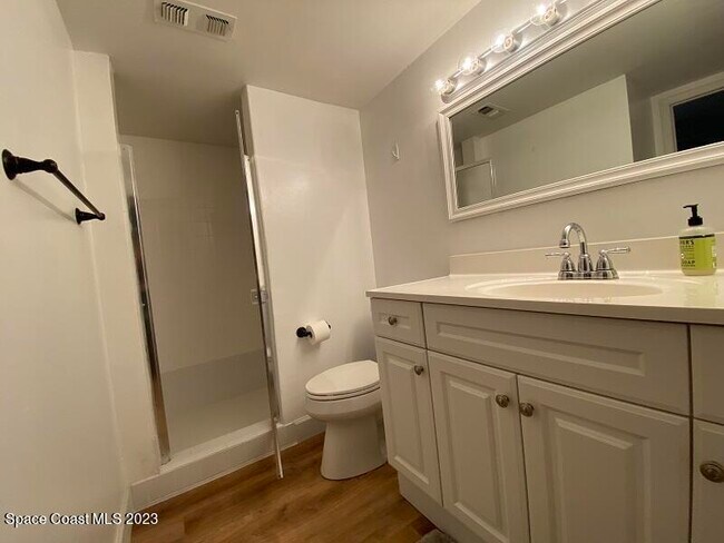 Building Photo - 555 Fillmore Ave