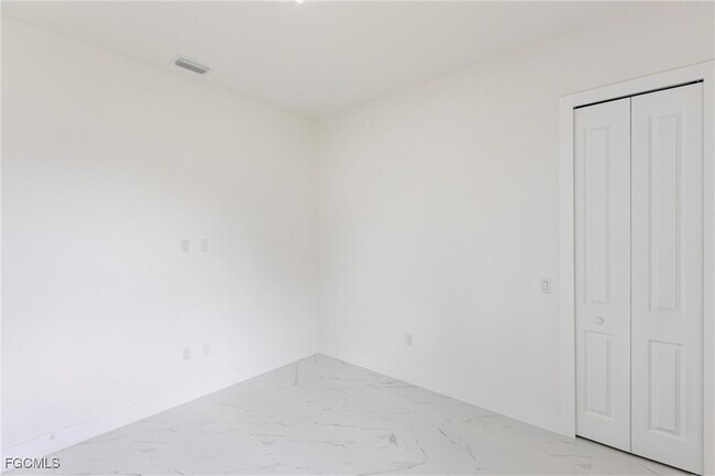Building Photo - 2502 East 10th Street
