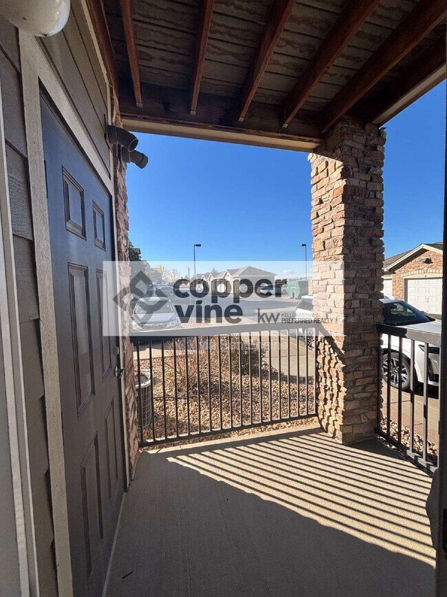 Building Photo - 2855 Blue Sky Cir