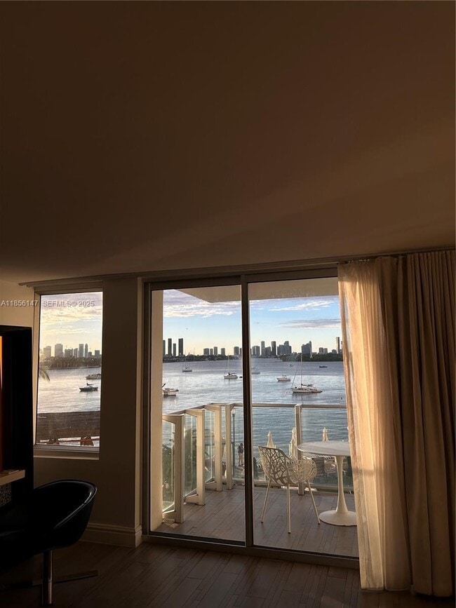 Building Photo - 1100 West Ave