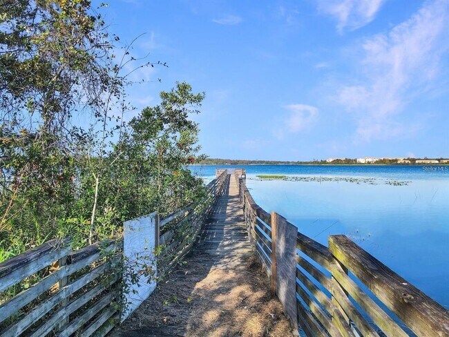 Building Photo - 4348 S Kirkman Rd