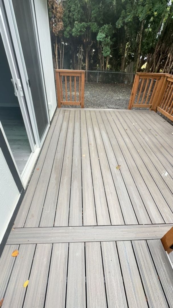 Building Photo - 3 Bedroom 2 Bath NE Salem home is availabl...