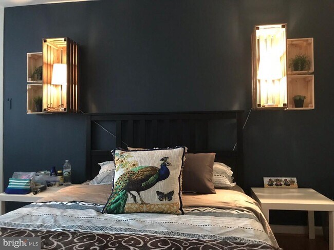 Building Photo - 522 21st St NW