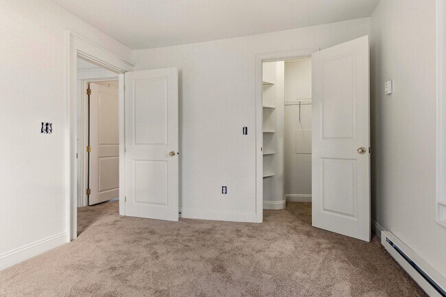 Building Photo - 72 Union St