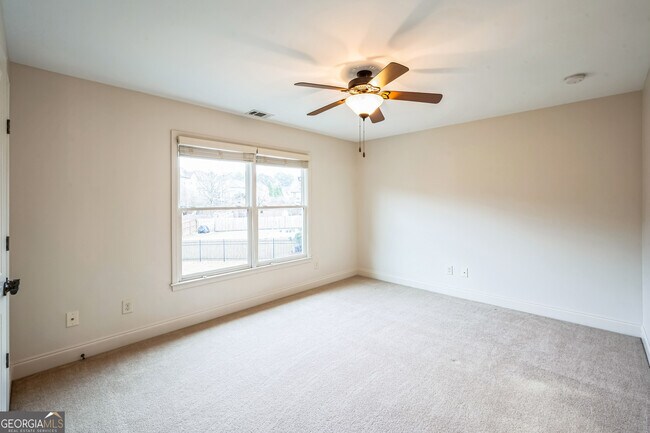 Building Photo - 3393 Willow Glen Trail