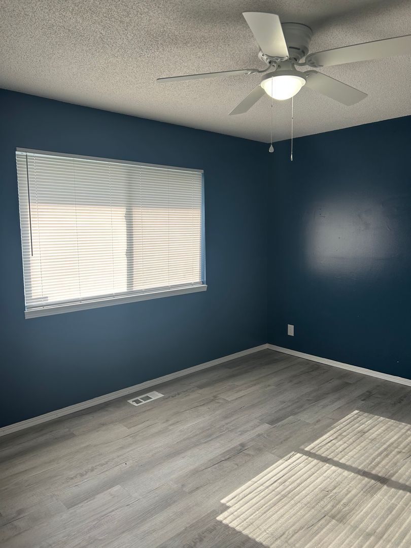 Building Photo - 819 S Todd Cir