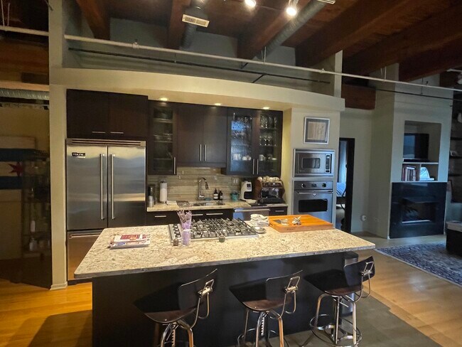 Kitchen - 360 W Illinois St