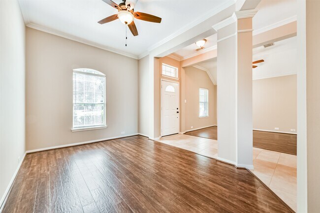 Building Photo - 13719 Rolling River Ln