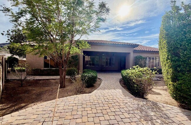 Building Photo - 5916 W Fetlock Trail