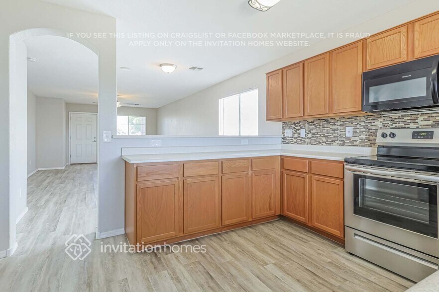 Building Photo - 4667 E Meadow Mist Ln