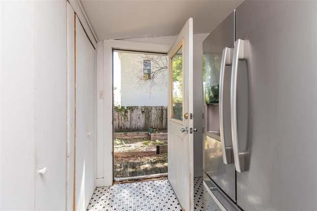 Building Photo - 2011 Decatur St