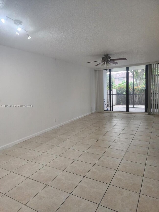 Building Photo - 8441 Forest Hills Dr