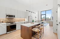 Building Photo - 1105 W Van Buren St