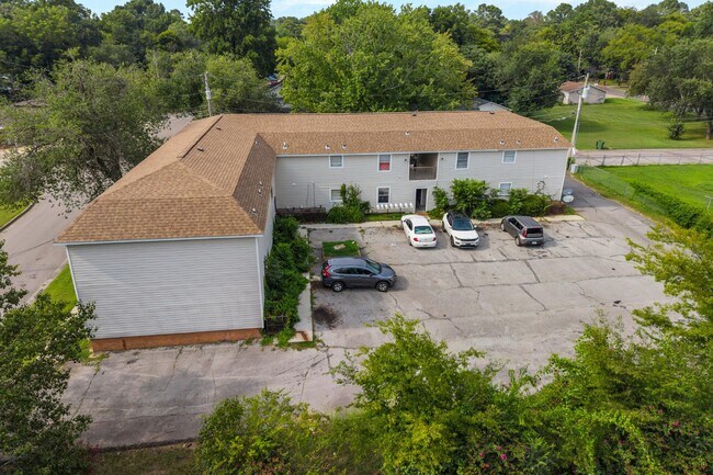 Building Photo - 4101 McVay St SW