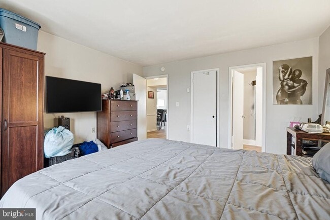 Building Photo - 7 Dennison Dr