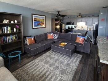 Building Photo - 4363 Tahitian Gardens Cir