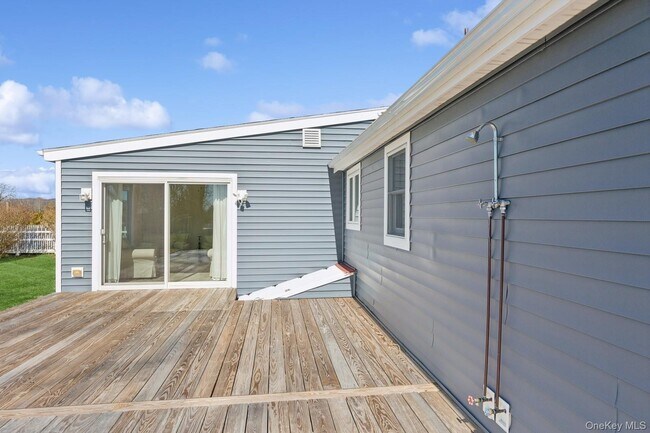 Building Photo - 1110 Gillette Dr