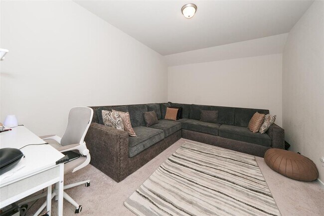Building Photo - 7303 Kingbird Cv Ct