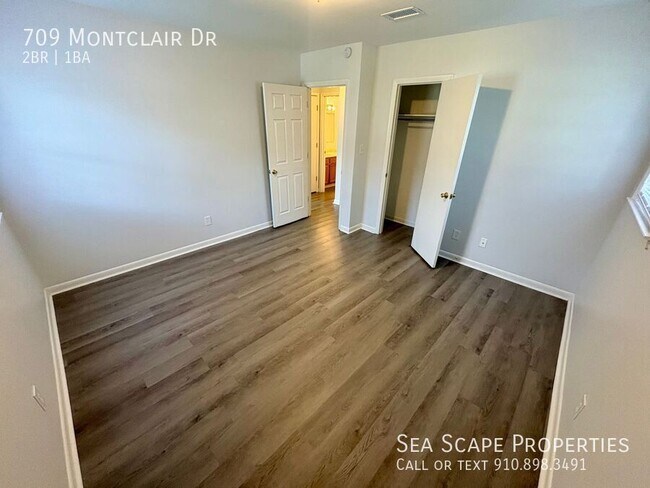 Building Photo - 709 Montclair Dr