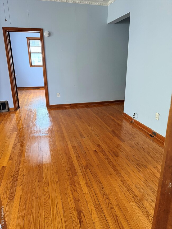 Building Photo - 16 Wallkill Ave