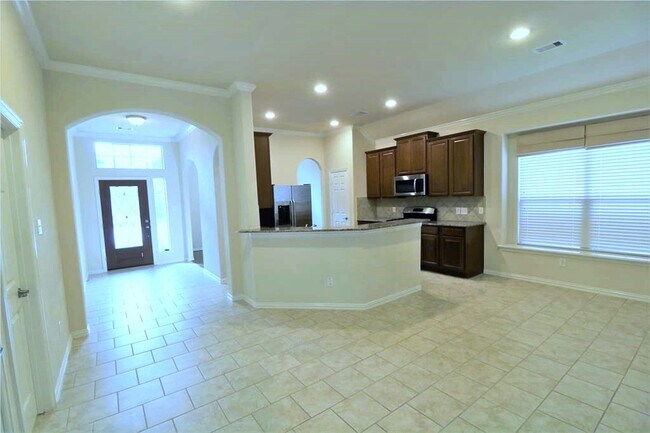 Building Photo - 1922 Pontius Dr