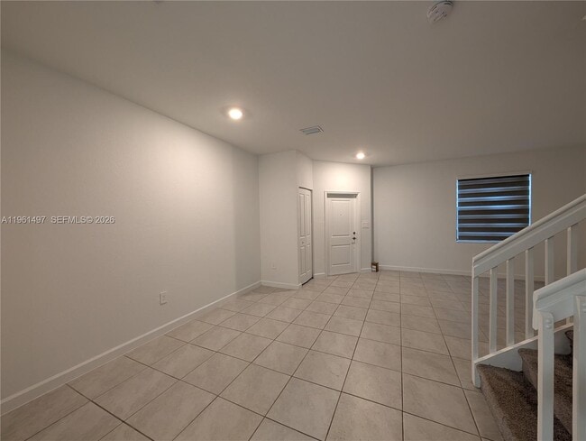 Building Photo - 11810 SW 245 Ter