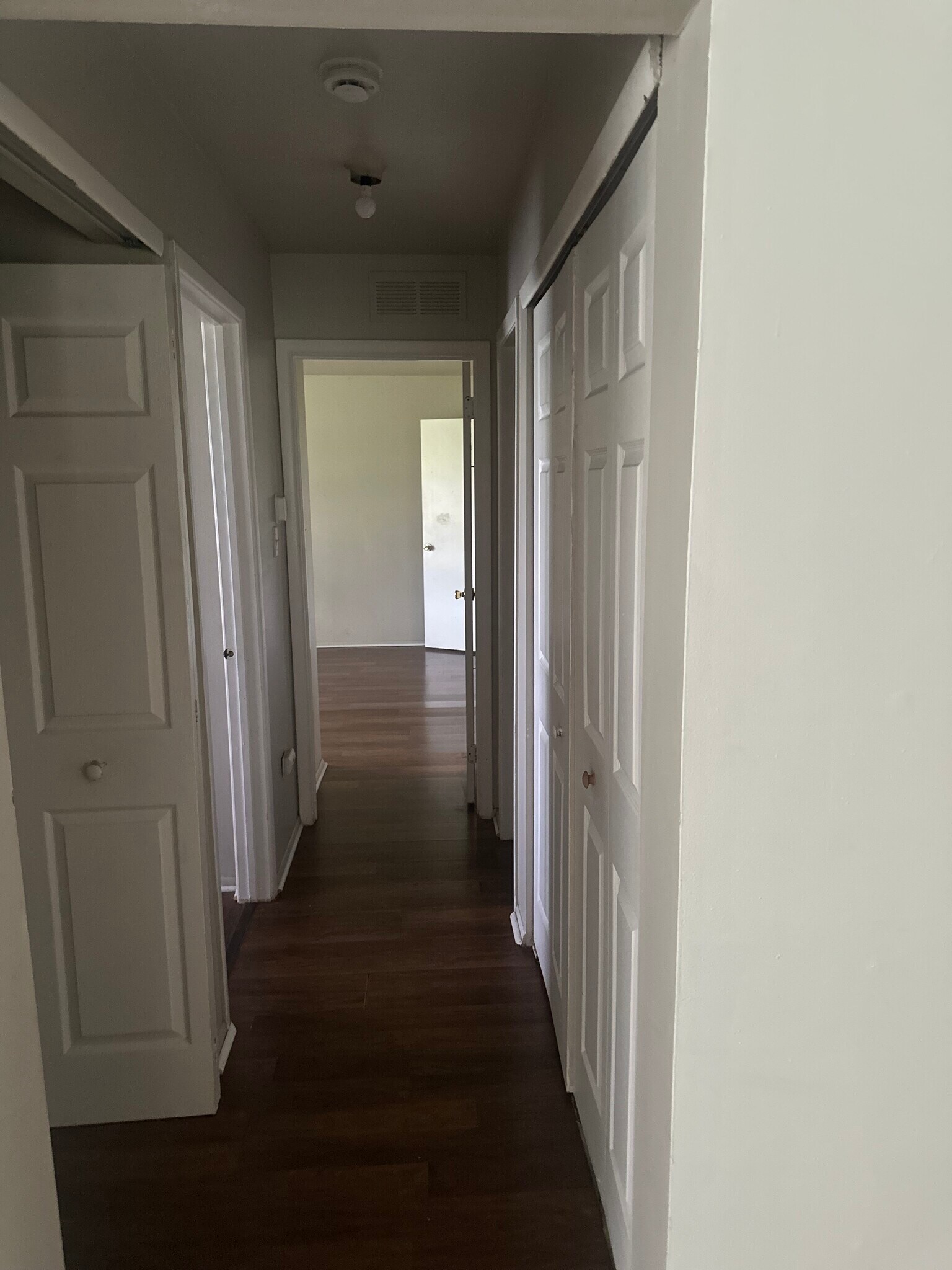 Building Photo - 366A Delancey Pl