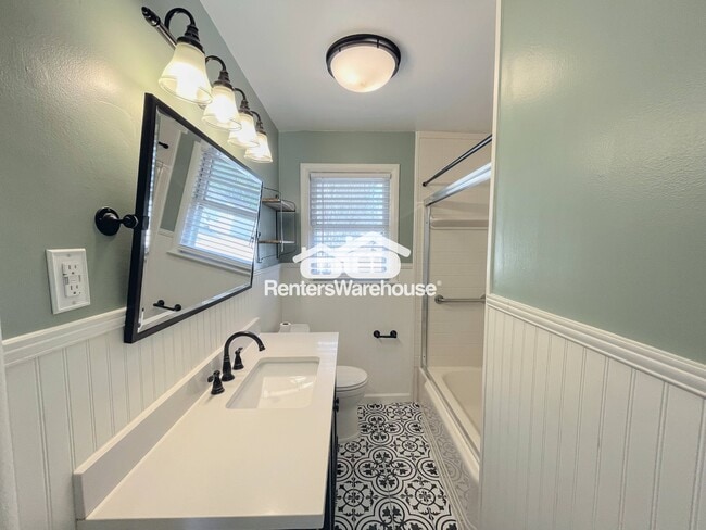 Building Photo - 3904 S Rd