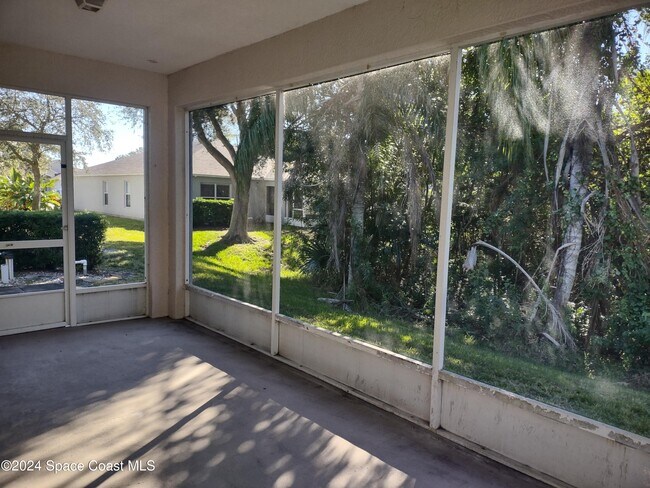 Building Photo - 3541 Deer Lakes Dr
