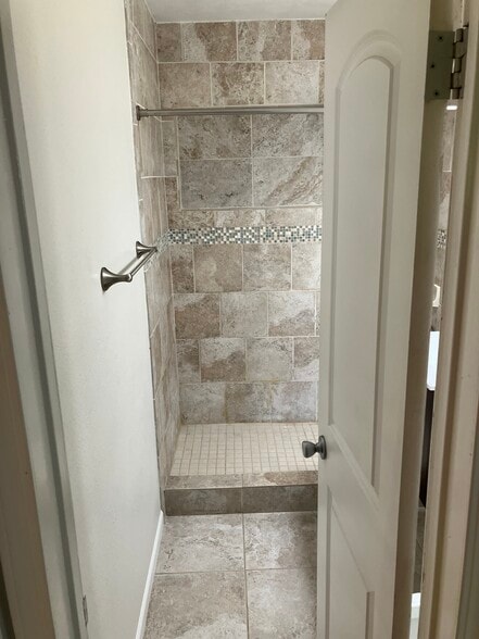 Bathroom 1 - 14024 Premiere Ave