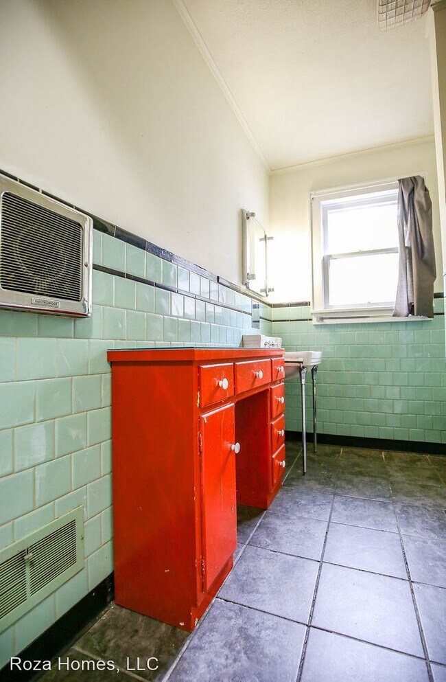 Building Photo - 3 br, 1.5 bath House - 315 S Florence