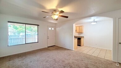 Building Photo - Perfect Single Story Condo Available!