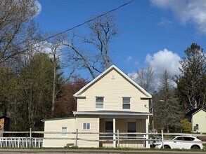 Building Photo - 17 S Main St