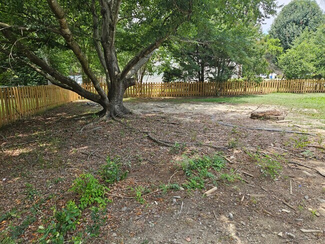 Building Photo - 7412 Coleridge Dr