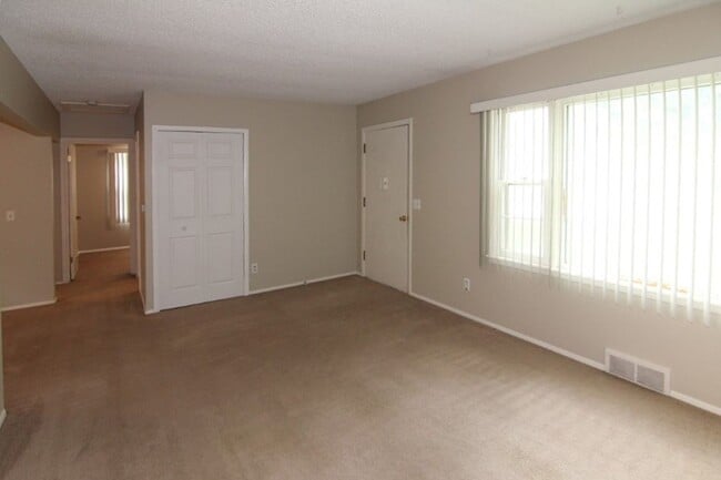 Building Photo - 1630 Morningside Dr