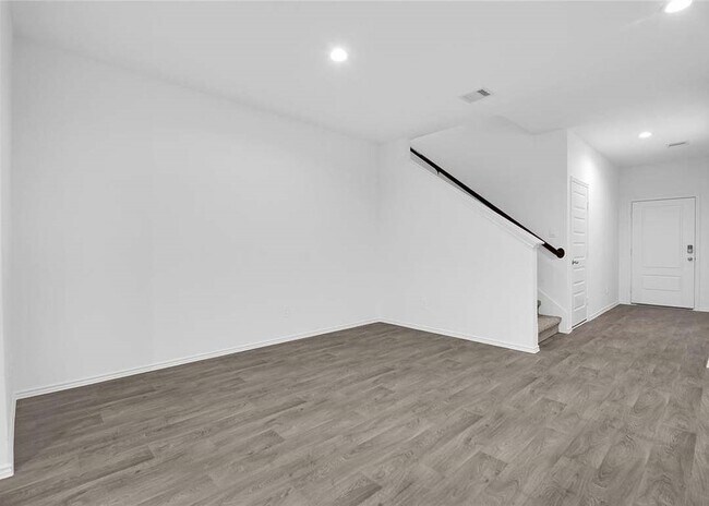 Building Photo - 31134 Delamere Turn trl Trl