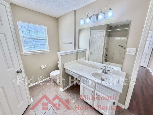 Building Photo - 8339 Honey Dew Cove