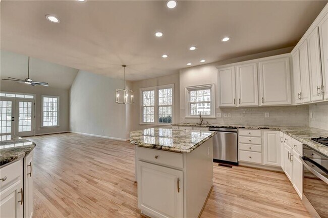 Building Photo - 6415 Sterling Dr