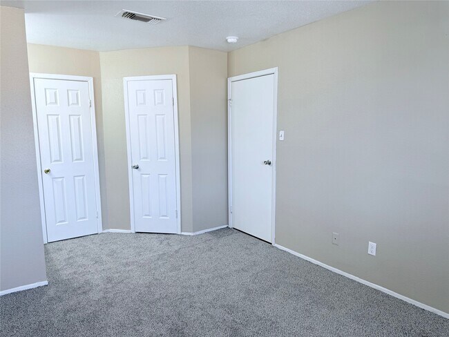 Building Photo - 12655 Ashford Meadow Dr