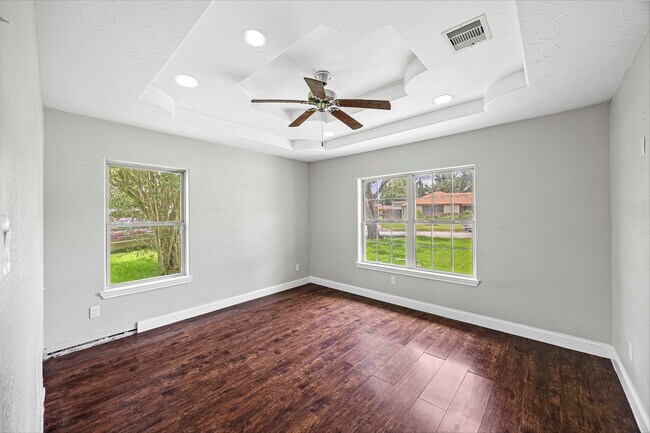 Building Photo - 1209 Dogwood Dr