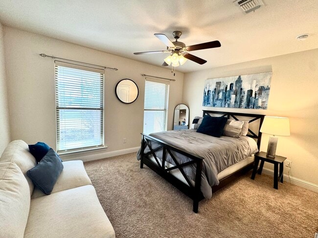 Building Photo - 5718 111th St