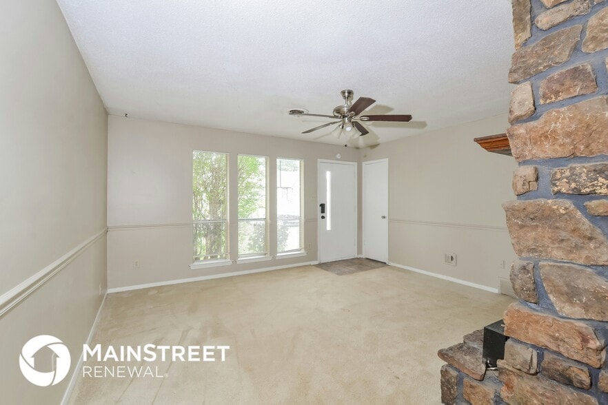 Building Photo - 7065 Markim Dr