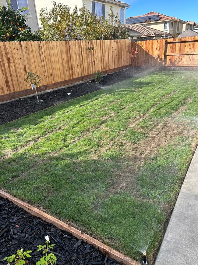 Building Photo - 16333 Malibu Dr