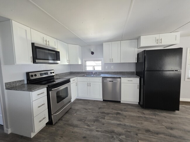 Building Photo - 2023 Kepner Dr
