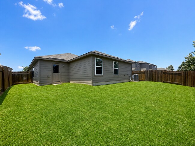 Building Photo - AVAILABLE NOW; APPLY AT OUR WEBSITE TODAY!!