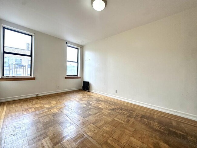 Building Photo - 2 bedroom in New York NY 10463