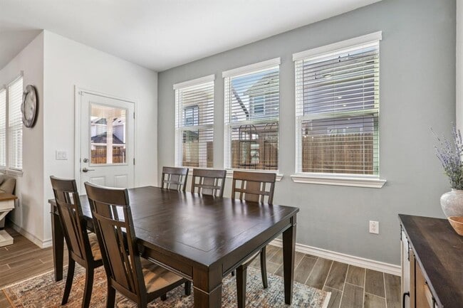 Building Photo - 2903 Bronx Dr
