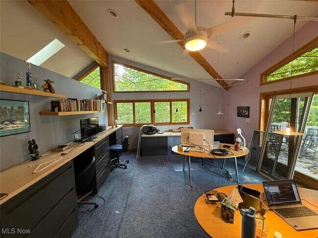 Building Photo - 8298 Valley Dr