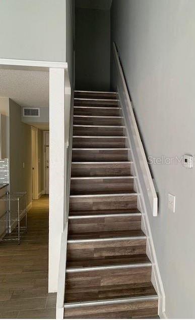 Building Photo - 6020 Peregrine Ave