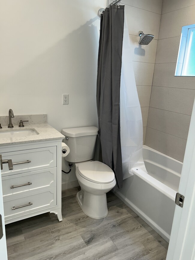 bathroom 2 - 17141 Sherman Way